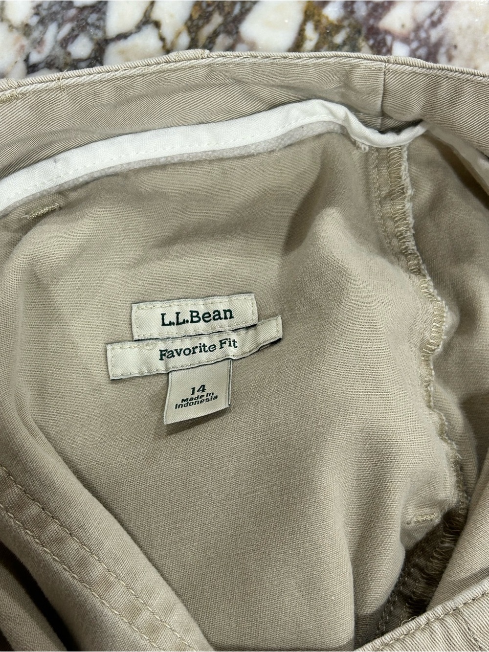 L.L. Bean Women's Light Khaki Utility Shorts - Picture 3 of 7